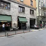 Downtown Apartment